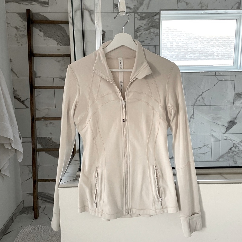 LULULEMON Define Jacket Size 8 Color Opal